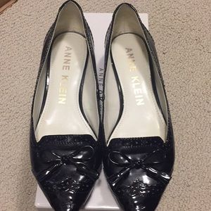 Anne Klein Black Dress Flat
